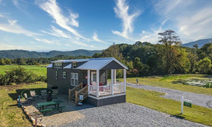 Gatlinburg - Pigeon Forge House | The Happy Shack cottage