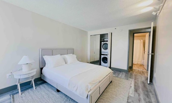 Downtown Hartford Apartment | The Hartford Skyline - Stylish Downtown Condo with Wifi Gym