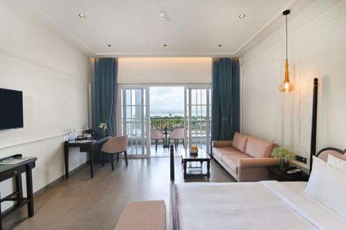 Nashik Hotel | The Haven by Sula