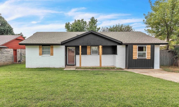 Norman House | The Heisman House - game room - Sleeps 17