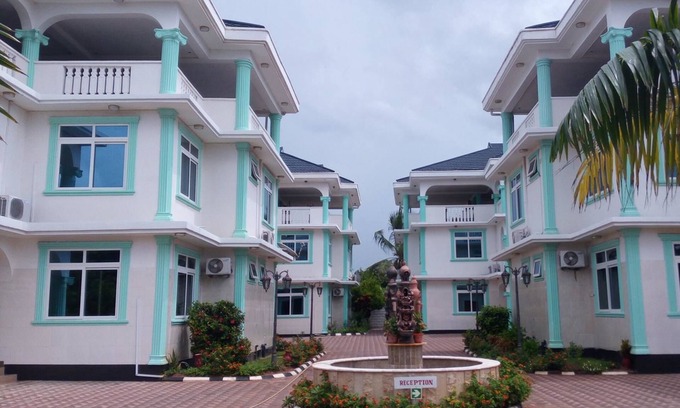 Kunduchi Hotel | The Heron Court Boutique Hotel