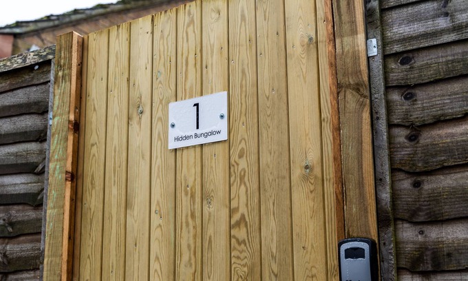 Bedford House | The Hidden Bungalow | Self-contained eco-Accommodation