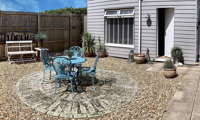 Selsey Cottage | The Hideout