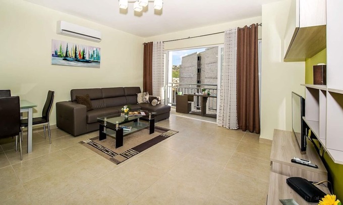 Marsalforn Apartment | The Hillock North F4