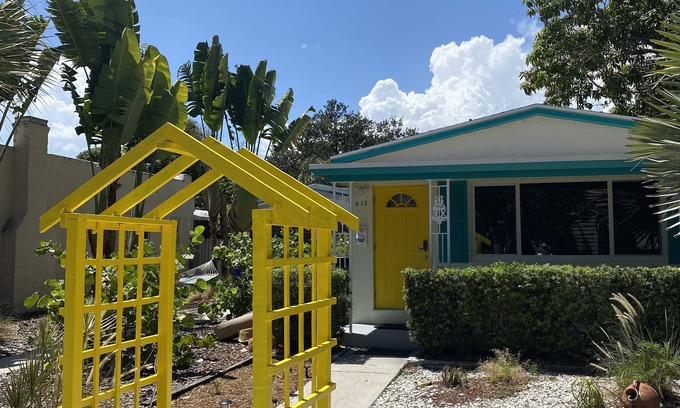 Parrot Cove House | The Hippie Hideout