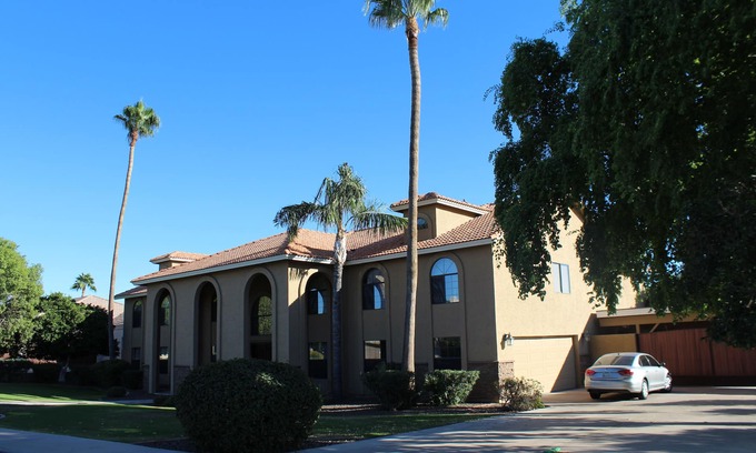 Estate Grove Valencia Est House | The Hope Street Retreat! A 6,300sqft Luxury Estate