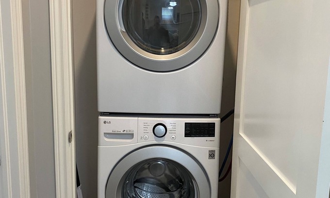 Brantford House | The House.