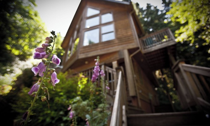 Welches Ski Chalet | The Huckleberry Chalet, a private Mt. Hood retreat within a forested wonderland