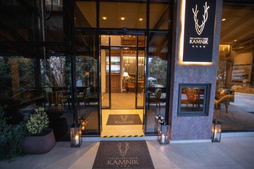 Skopje Hotel | The Hunter's Lodge Kamnik