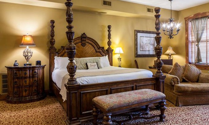Leacock-Leola-Bareville Hotel | The Inn at Leola Village