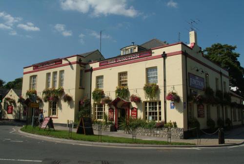 Dorchester Hotel | The Junction Hotel