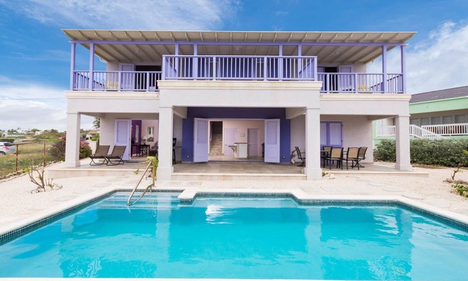 Vuemont House | The Lilac Villa at Green Point