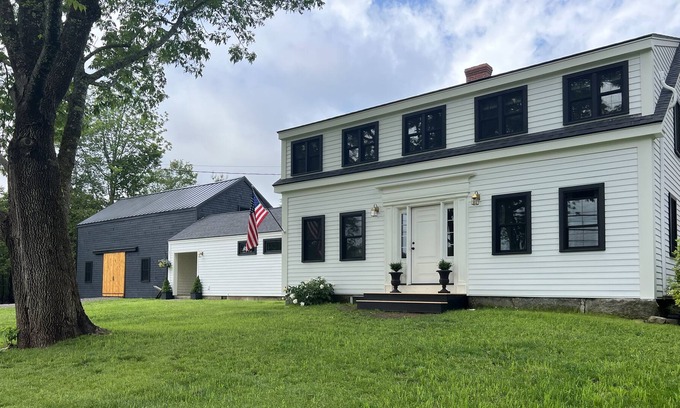 Lincolnville Other | The Lincolnville House, farmhouse , hot tub 2 min to beach 6 min to Camden