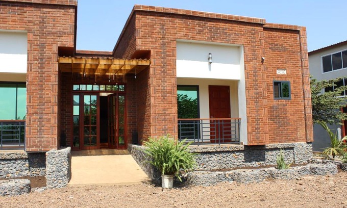 Arusha Bed & Breakfast | The Little Home