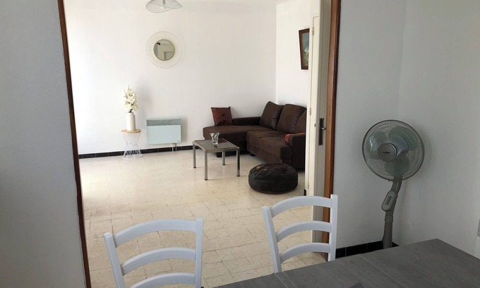 Les Angles House | The little house of the sun