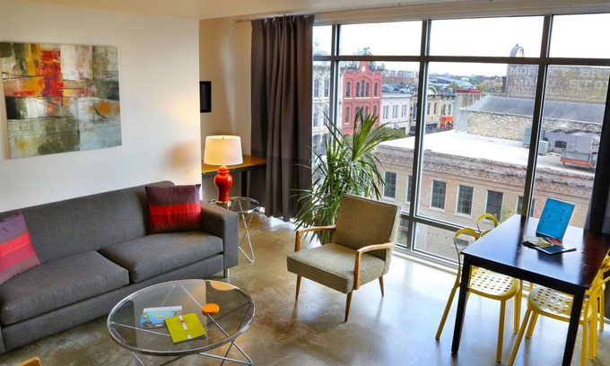 Downtown Austin Apartment | The Littlefields by Lodgewell | 2-Story Loft | B4