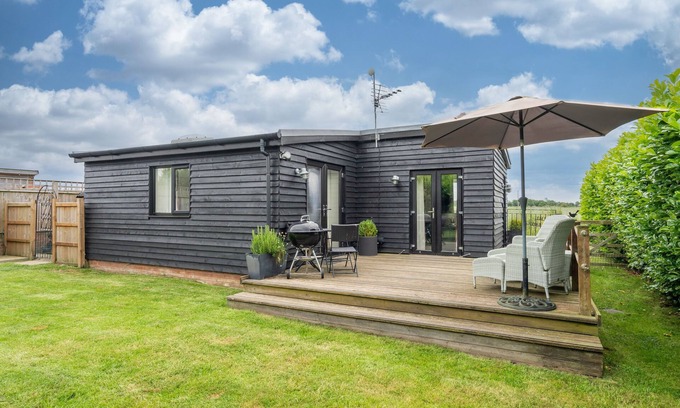 Irstead Apartment | The Lodge | East Ruston Cottages