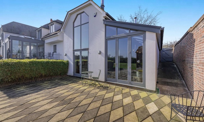 St Michaels House | The Lodge - Hallmark House