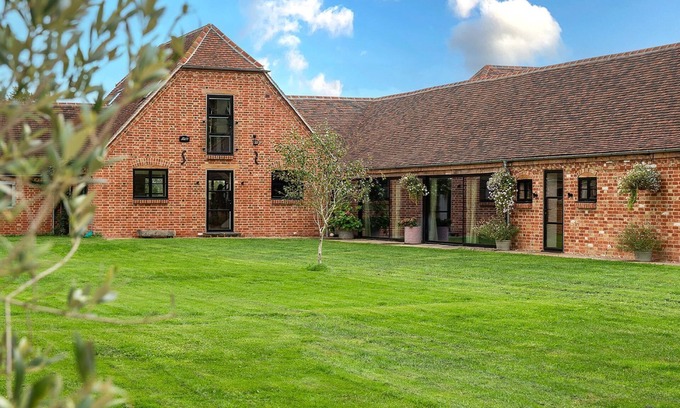 Cuddesdon Cottage | The Long Barn - Near Oxford