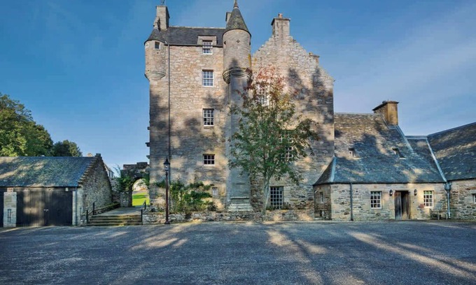 Jedburgh Apartment | The Lothian Wing at Ferniehirst Castle