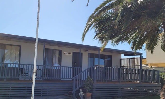Tiddy Widdy Beach House | The "Love Shack" A Quiet Pet Friendly Home