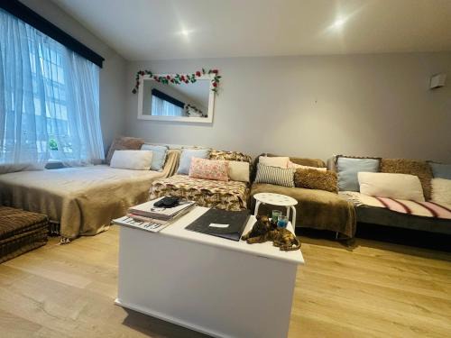 Bayswater Apartment | The Lovely Apartments Around Westminster W2, W9, NW8 by Ricky & Giustina - Fully equipped and perfect for long stays!