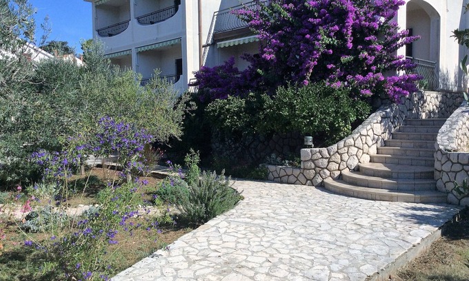 Barbat na Rabu Apartment | The luxury holiday apartment for 3 people consists of Dopelzi