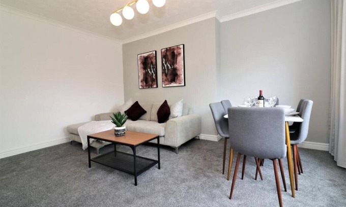 Bellshill Apartment | the Macintosh Lower'