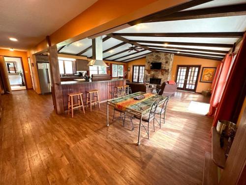 Austinburg House | The Main House at Rustic River