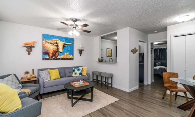 Greater South River City House | The Mariposa