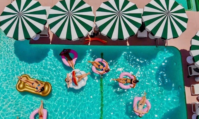 Warm Sands House | The Marley Hotel Room 1 by AvantStay | Classic Palm Springs Suite w Pool&Hot Tub