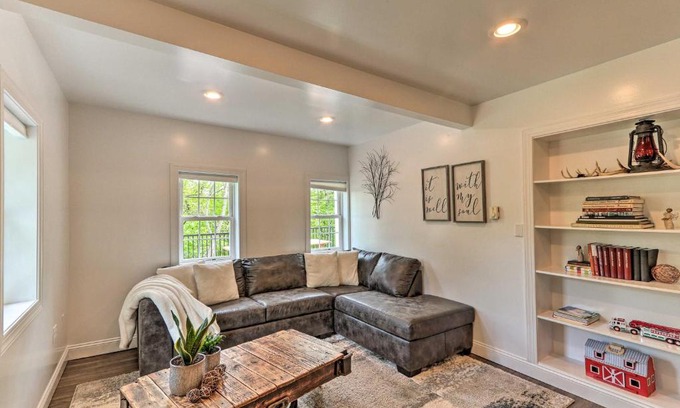 Millersburg House | The Millersburg Mountain House Getaway with Gazebo!