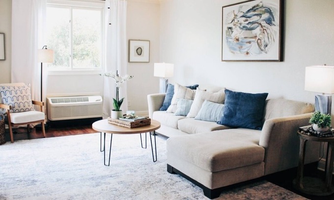 Auburn Condo | The Milo-ONE block to Campus-newly remodeled-sleeps 4 comfortably