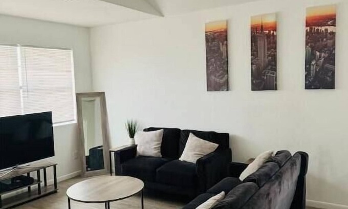 Killeen House | The Monochrome Home