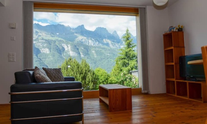 Quarten Apartment | The Mountains are Calling Retreat