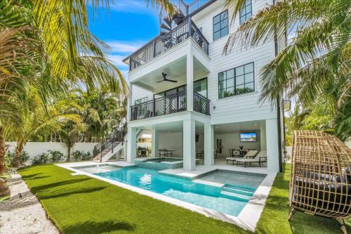 Bradenton Beach House | The Mystical Rose