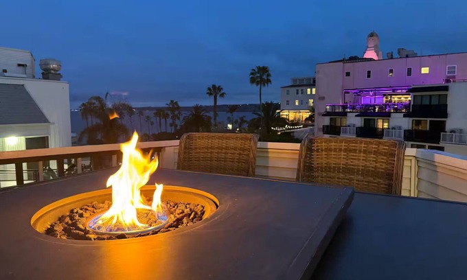 Village of La Jolla Apartment | The Nest La Jolla Ocean View Penthouse Apartment