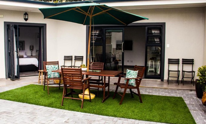 Ottery House | The Noble Lodge