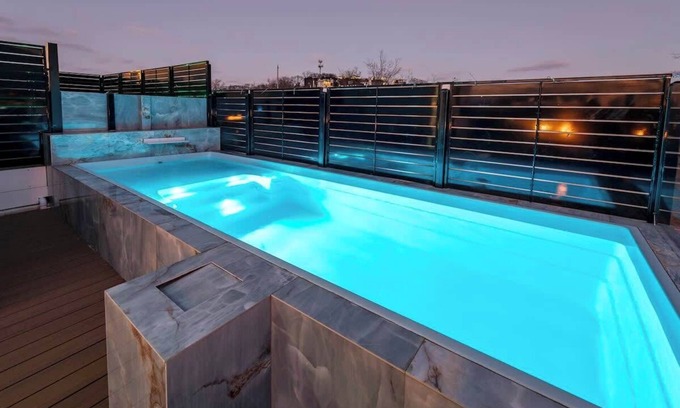 Katie Hill Neighborhood Condo | The Noir Manor