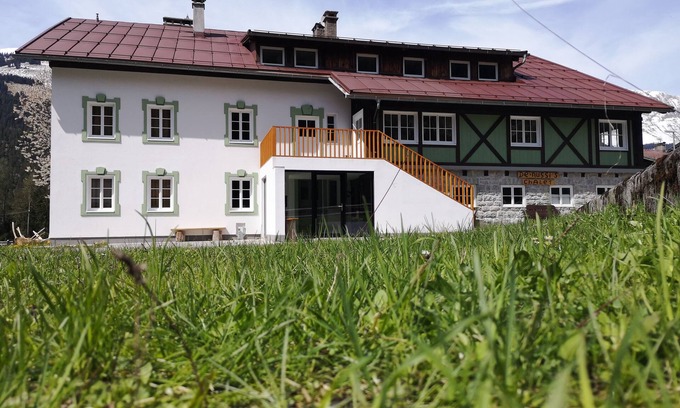 Bach House | The nussi's chalet !!!