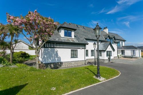 Trearddur Bay House | The Old Abbey