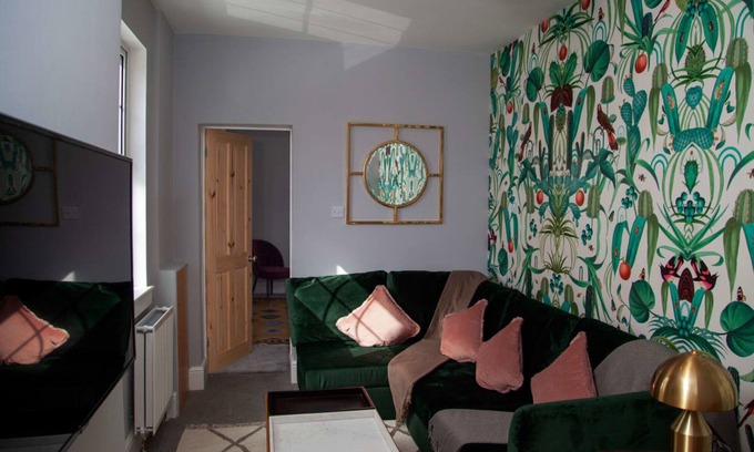 South Hinksey House | The Old Post Office - Bright & Modern 4BDR Townhouse with Private Garden