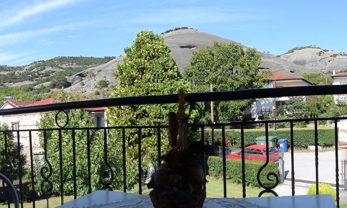 Kalambaka Villa | The Other Side of Meteora