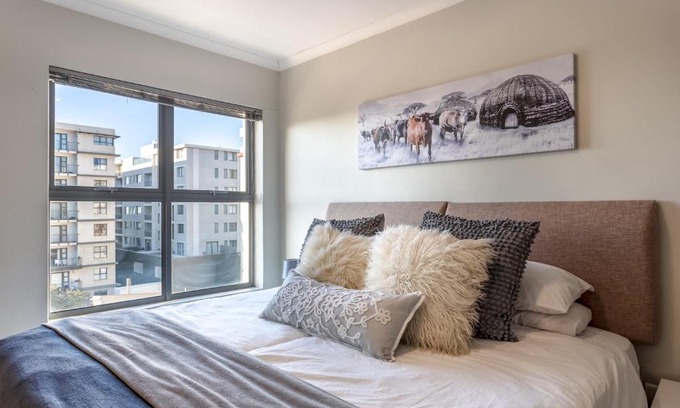 Observatory Apartment | The Paragon Urbane CENTRALLY LOCATED, MODERN COMFORTS