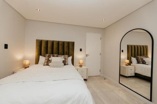 Houghton Estate Apartment | The paramount