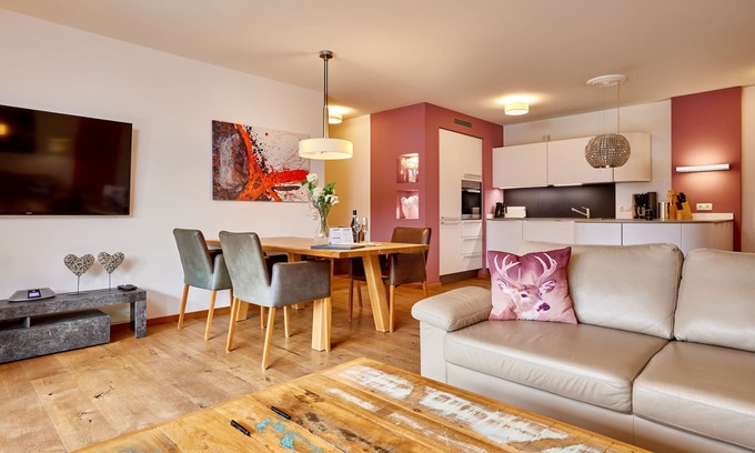 Garmisch-Partenkirchen Apartment | The perfect retreat in the Bavarian Alps - welcome to the Mountain Lodge!