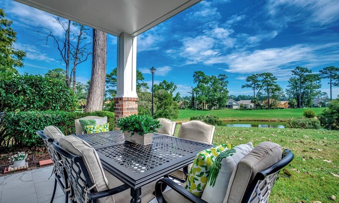 Myrtle Beach Condo | The Perfect Blend: Condo with Golf Course Living and Just Minutes from the Beach