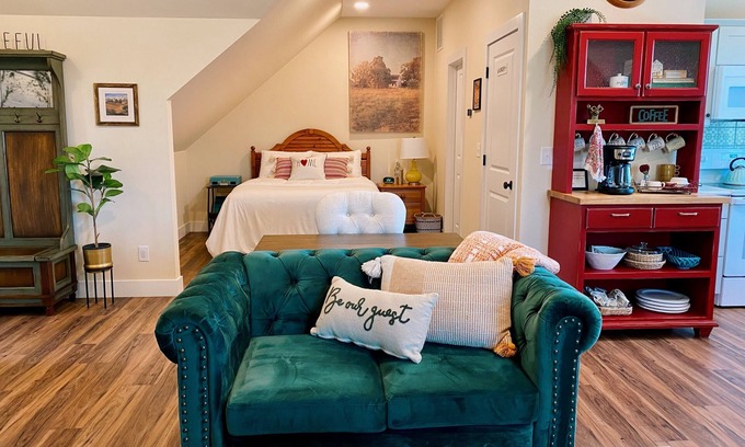 Branson Apartment | The Perfect Location for Visiting Branson! 2 Bdrm Suite Apt (Sleeps 👨‍👩‍👦‍👦)