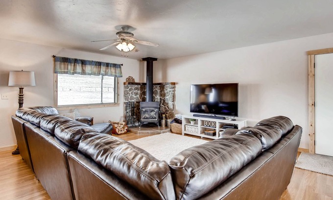 Jefferson House | The perfect location for your mountain getaway. 4WD Required during the winter.