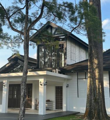 Larut House | The Petrichor